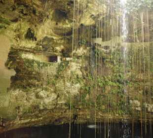 Cenote Chizen Itza