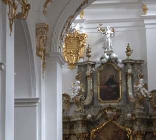 Stift Unserer Lieben Frau zur Alten Kapelle