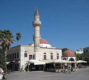 Fahrradtour: Pause auf dem Marktplatz von Kos