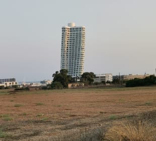 Der Turm vom Marina