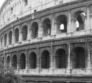 Colosseo bianco e nero