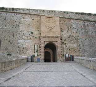 Zugbrücke in Ibiza-Stadt