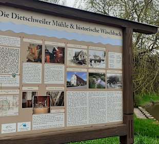 Historische Waschtreppe Nanzdietschweiler