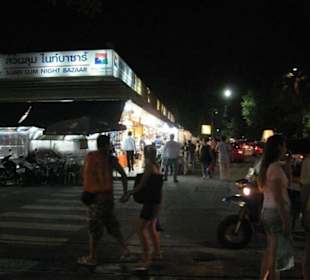 Suan Lum Night Bazaar