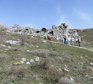Auf dem Weg zum antiken griechischen Theater