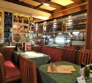 In den Gasträumen des Mamma Mia