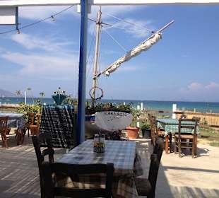 Restaurantbesuch im Dorf