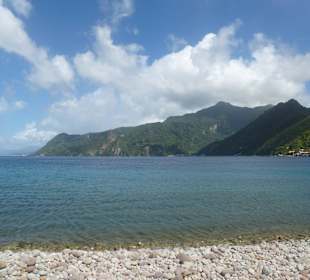 Blick auf die Südküste - Soufriere