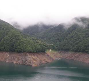 Stausee oberhalb des Staudamms