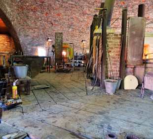 Im Glasturm der Glashütte Gernheim