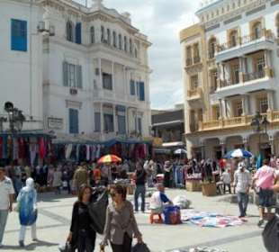 Platz vor der Medina