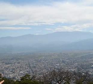 Blick auf Salta vom Sessellift aus