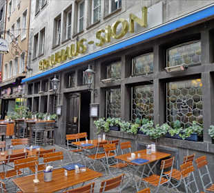 Außenansicht des Brauhaus Sion