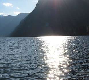 Jazero pri hore Triglav