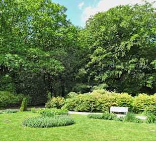 Im französischen Garten des Hirschparks