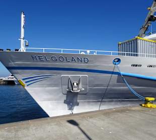 Die MS Helgoland am Kai