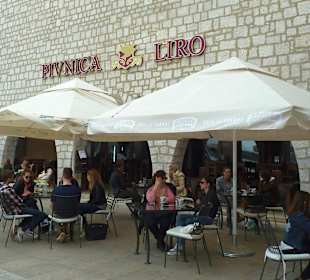 Durchegehend geöffnet