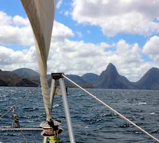 Blick auf die Pitons
