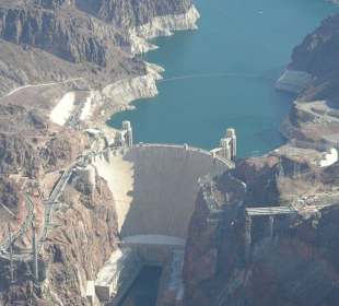 Hoover Damm (am Lake Mead)