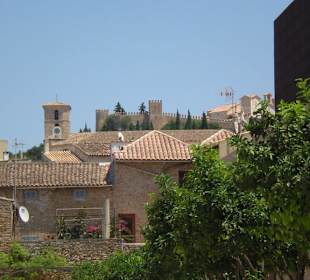 Blick auf Kloster und Kirche