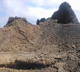 Formy skalne utworzone przez lawę