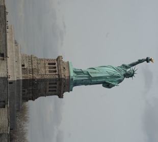 Die Freiheitsstatue front