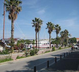 Am kleinen Hafen von Kos