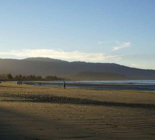 Sonnenuntergang an der Golden Bay