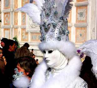 Kostüme-Masken-Show Venedig 2011