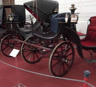 Fürstlicher Marstall