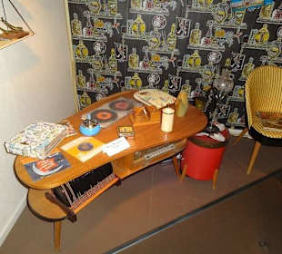 Ja ja, der Nierentisch !!