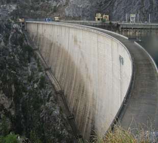 Плотина в Зеленом каньоне