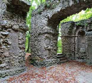 Im Ruinentheater des Felsengartens