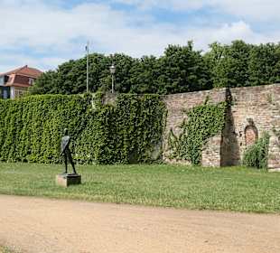 Bei einem Bummel im Magdeburger Skulpturenpark