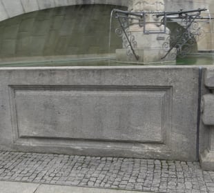 Brunnen am kleinen Markt