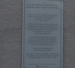 Kriegerdenkmal Stein gewordener Geist des Krieges 