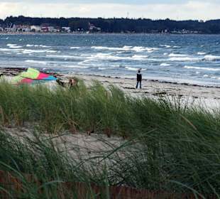 Drachensteigen am Strand