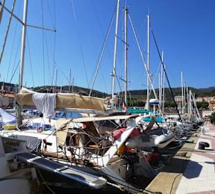 Im Yachthafen von Port Vendres