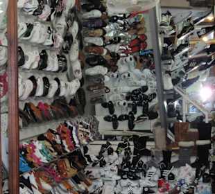 Noch mehr Geschäfte