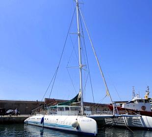 Ausflugkatamaran in Cala Ratjada Hafen
