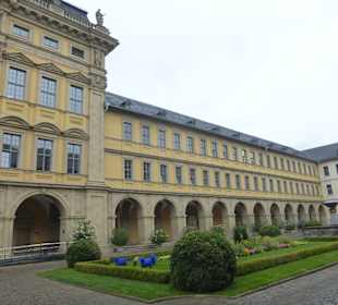 In den Anlagen des Juliusspitals