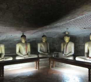 Im Tempel von drinnen