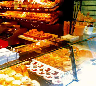 Eine Riesenauswahl an Kuchen