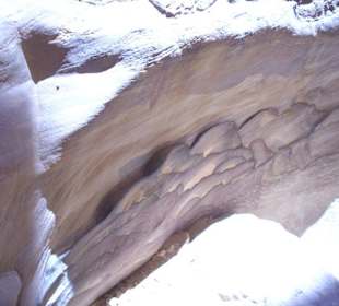 Einzigartige Farbgebung und Auswaschung der Steine