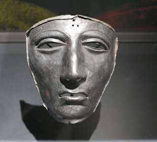 Diese Maske wurde von der "Hermannschlacht" in