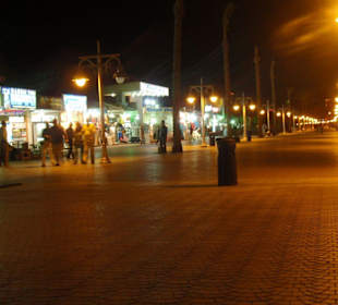 Geschäfte an der Promenade