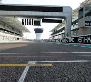 Pool Position - Yas Marina Circuit - Abu Dhabi