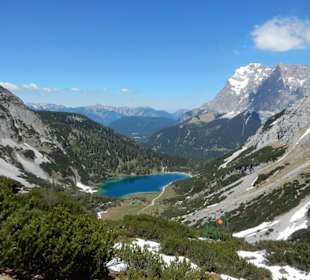 Seebensee mit Zugspitzmassiv