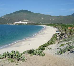 Blick vom Leuchturm auf das Hotel hesperia