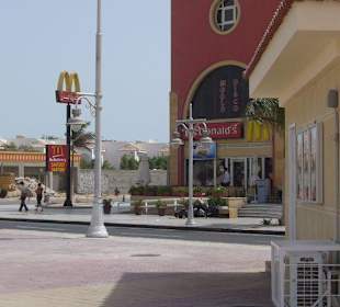 Mc Donalds an der Esplanade